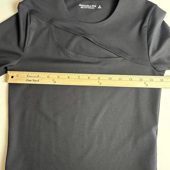 Abercrombie & Fitch Black Cutout Long Sleeve Crop Top Size M Whimsigoth - Picture 4 of 6